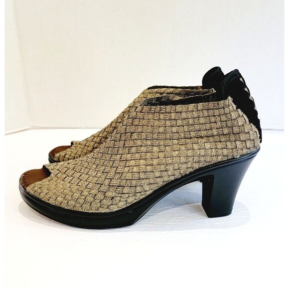 Bernie Mev Claire Peep Toe Booties Womens Size 39 8.5 Bronze Woven Pumps Sandals - Picture 4 of 10